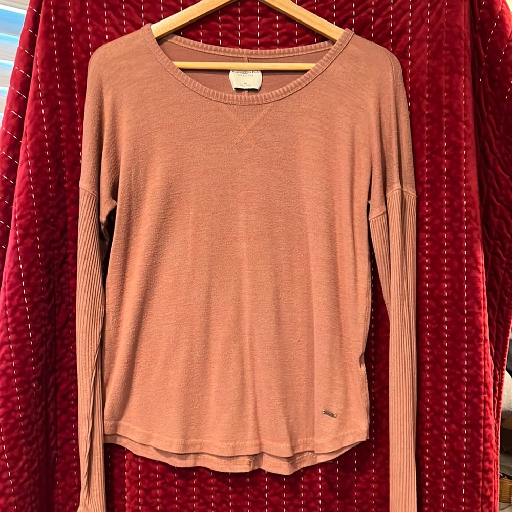 Abercrombie & Fitch top